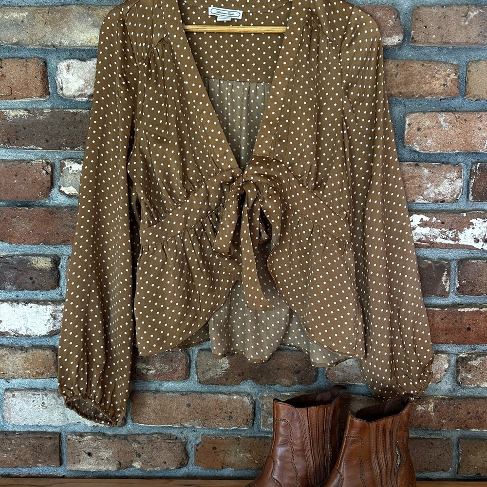 American Eagle Women’s Polka Dot Satin Tie Front Wrap Blouse Size Large